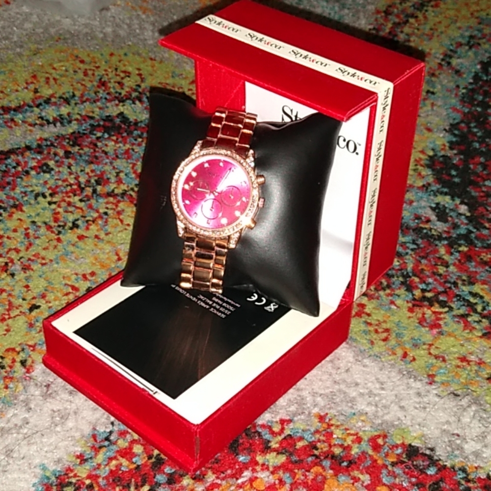 Blingy Rhinestone Bracelet Watch - Picture 2 of 6